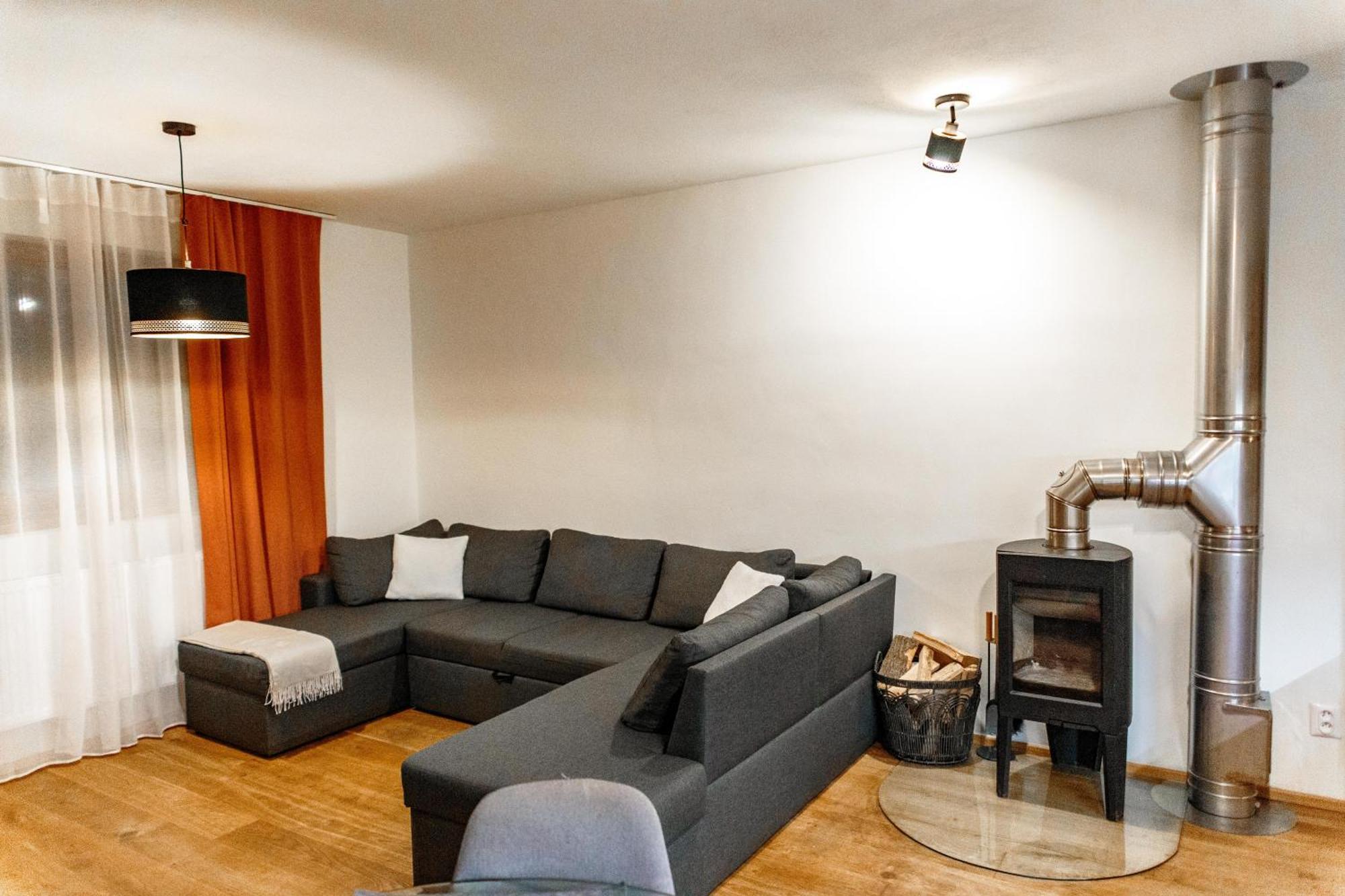 Apartmán Mýto Mýto pod Ďumbierom Exterior foto